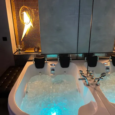 Apartament Z Jacuzzi W Sercu Krakowa Exterior foto